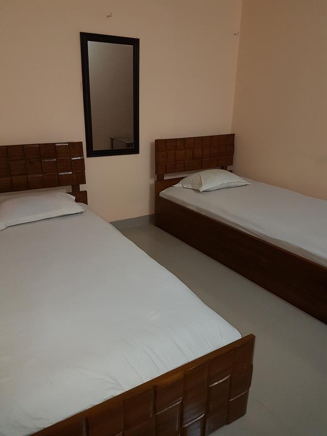 Hotel Diamond Park Dakhin Kattali Zewnętrze zdjęcie